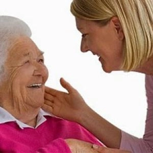 Gündüzlü Bayan Yaşlı Bakıcı